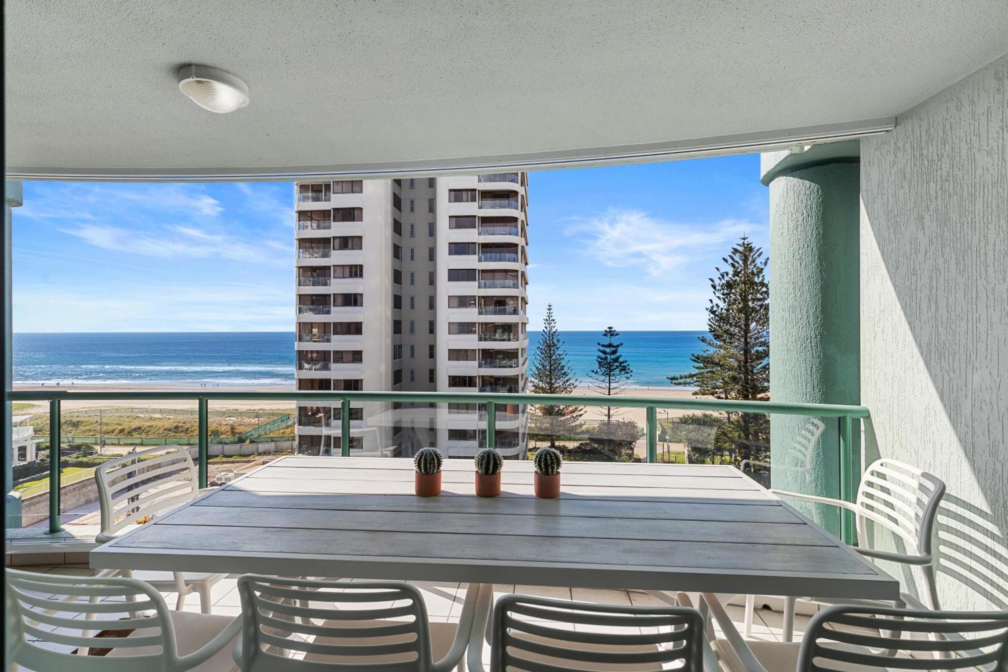 Emerald Sands Holiday Apartments Surfers Paradise Bilik gambar
