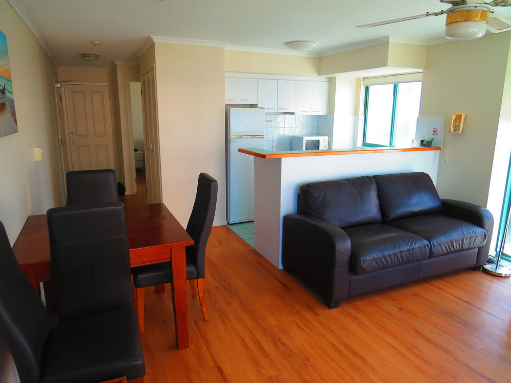 Emerald Sands Holiday Apartments Surfers Paradise Luaran gambar