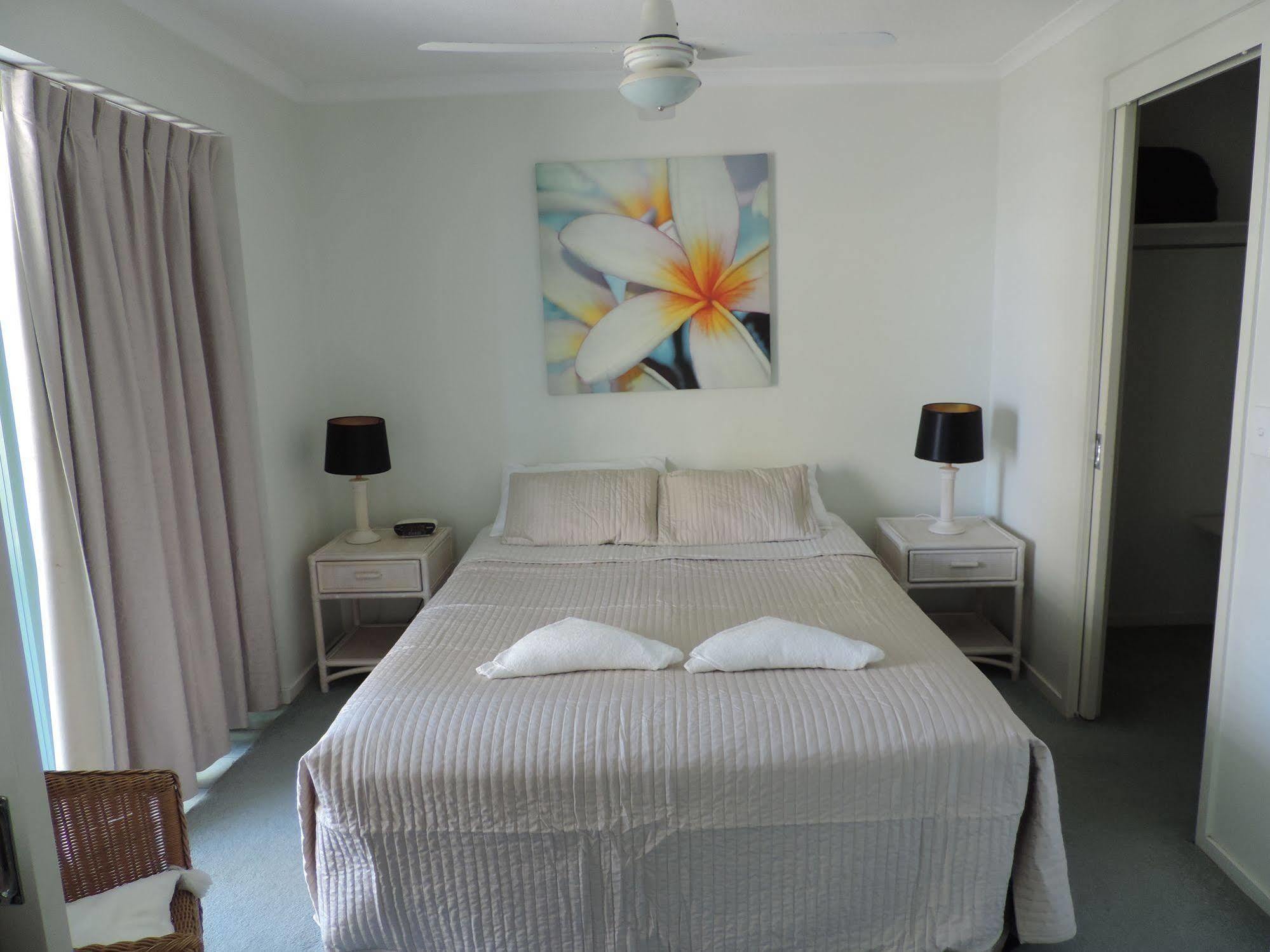 Emerald Sands Holiday Apartments Surfers Paradise Luaran gambar